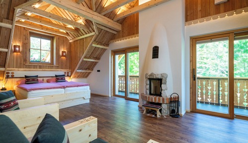 Chalet Studio SAVICA with Mountain - River View, Fireplace and Sauna