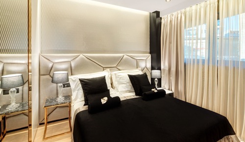 Executive Suite, 1 King Bed, Partial Sea View