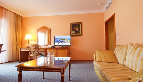 Superior suite with balcony  