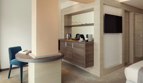 Special Offer: Superior Park Side Room with New Years Eve Dinner in Bava Restaurant
