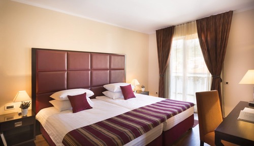 Suite for 4+2 with Jacuzzi Seaview