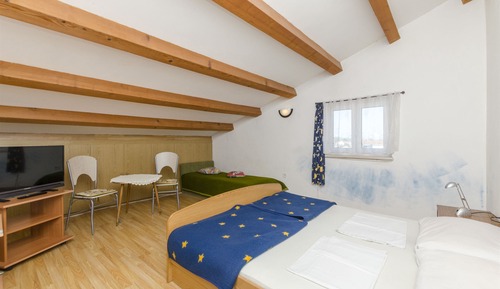 Apartment (A2)