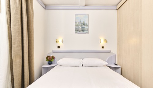 Economy Room With French Bed Park Side