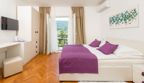 Standard Double Room, Garden View