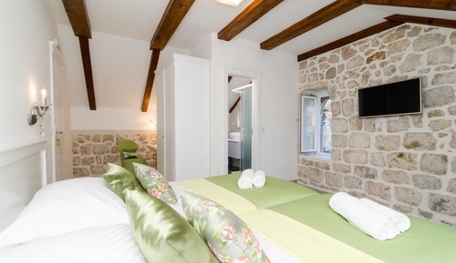 Comfort Double or Twin Room, City View