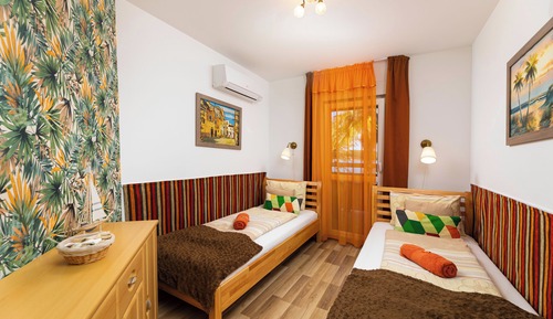 Luxury Apartment, 2 Bedrooms, Balcony, Sea View