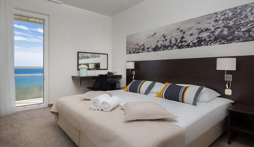 Classic Double Room, Balcony, Sea Side