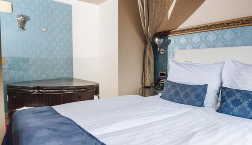 Quadruple Room, City View