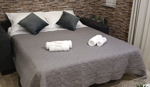 Apartment (One Bedroom apartment with Balcony an)