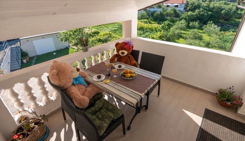 Apartment (A2)