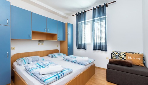 Apartment (A6)