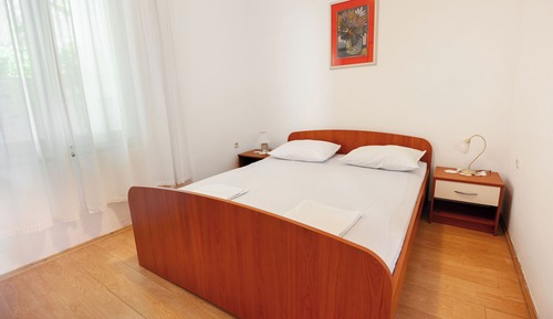 Apartment (A2)
