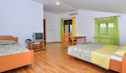 Triple Room (Triple Bed Room with Balcony and View)