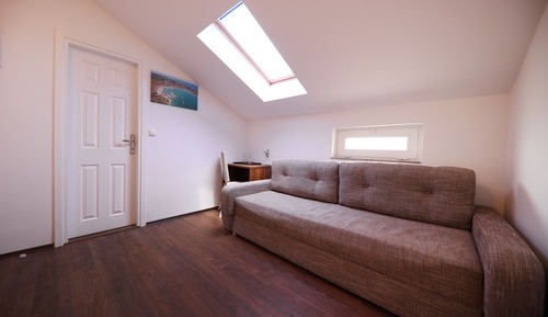 Suite, Terrace, Hill View