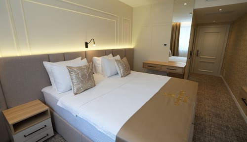 Standard Double Room, City View