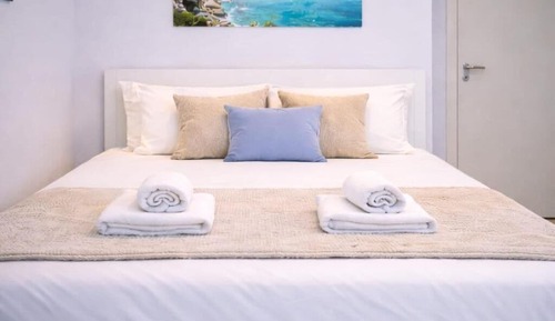 Basic Triple Room, Private Bathroom, Sea View