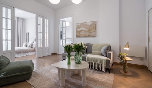 Luxury Apartment, 3 Bedrooms, Balcony, City View