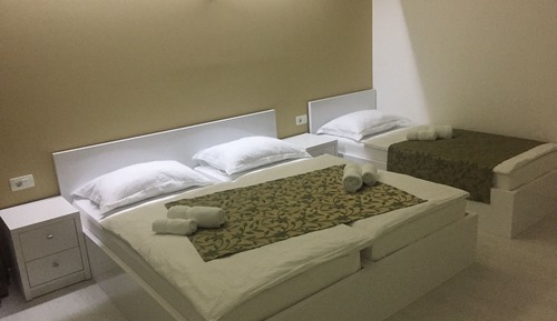 Comfort Quadruple Room, Hill View