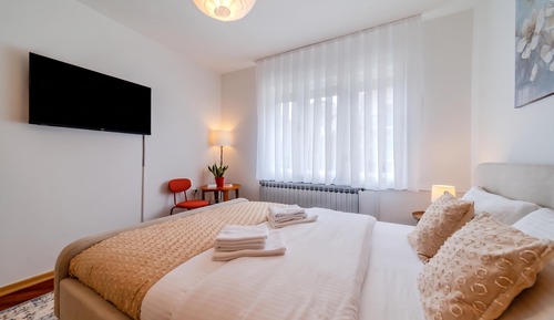 Family Apartment, 2 Bedrooms, Terrace (Family Friendly Apartment With)