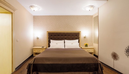 Deluxe Double Room, 1 King Bed, Jetted Tub
