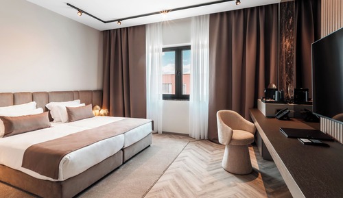 Superior Twin Room - City View