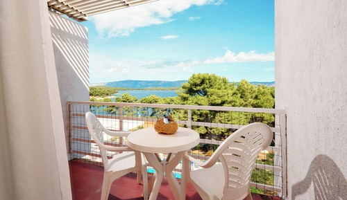 Standard Double or Twin Room with Seaside View and Balcony