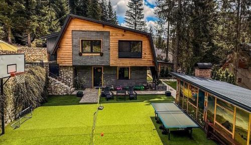 Apartment with Garden View