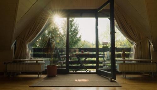 One-Bedroom Apartment with Balcony