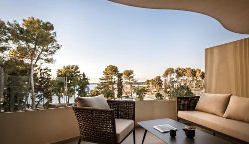 V Level Suite for 2+1 Seaview - Pical Suites