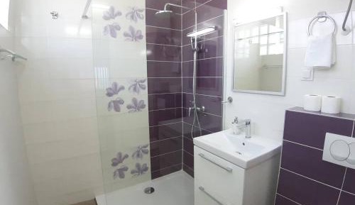 Three-Bedroom Premium Apartment with Balcony