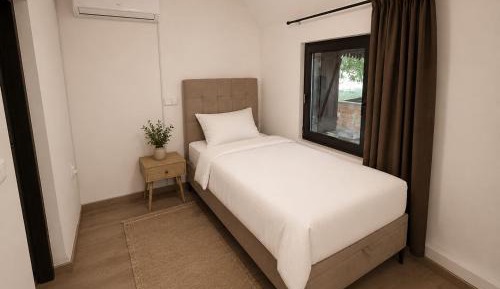 Single Room with Bathroom