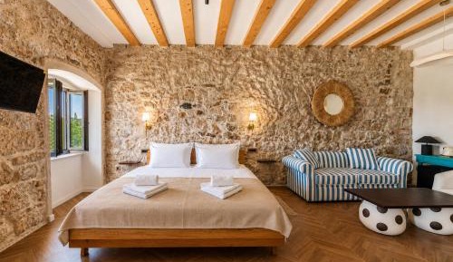 Deluxe Suite with Sea View