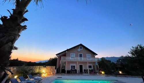 One-Bedroom Villa