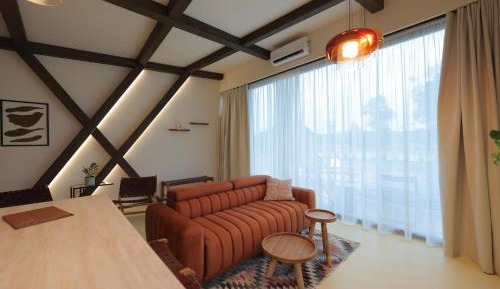 Deluxe Bungalow with Garden View