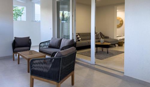 Studio with Terrace