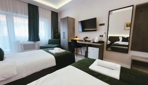 Deluxe Double or Twin Room