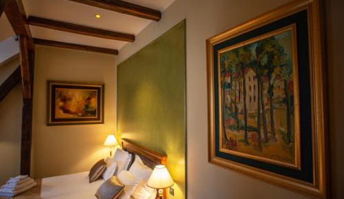 Deluxe Double or Twin Room
