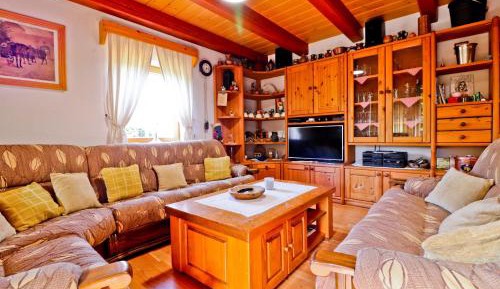 Three-Bedroom Vacation Home 
