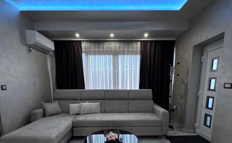 Studio Apartment with One Double Bed