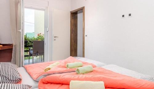 One-Bedroom Apartment with Terrace