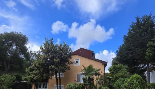 Apartment - Split Level