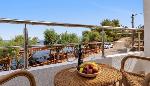 Triple Room with Sea View