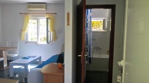 Studio with Sea View
