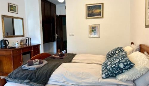 Double Room with Private Bathroom
