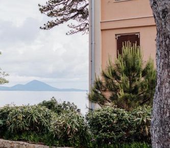 Two-Bedroom Apartment with Balcony and Sea View