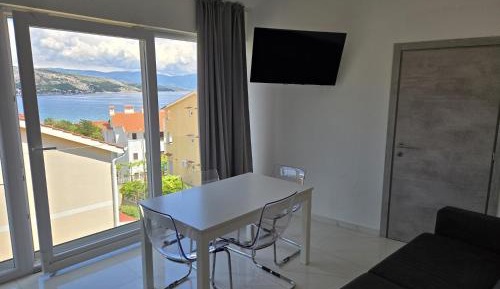 King Studio with Sofa Bed