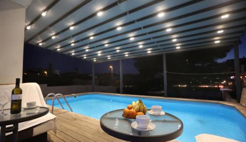 Four Bedroom Villa with Pool