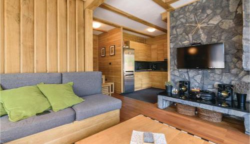 Three-Bedroom Vacation Home 