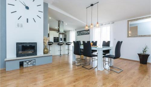 Six-Bedroom Holiday Home