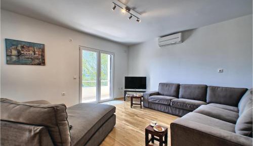 Six-Bedroom Holiday Home